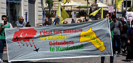 Protest gegen Angriffe der türkischen Armee auf Kurden (Marseill...