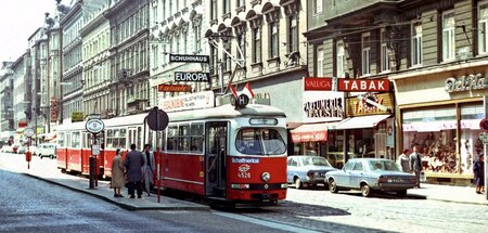 »über nichtlineare bewusstseinszustände in der strassenbahn«: Au...