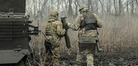 Anhaltende Kämpfe: Russische Soldaten vor ukrainischen Stellunge