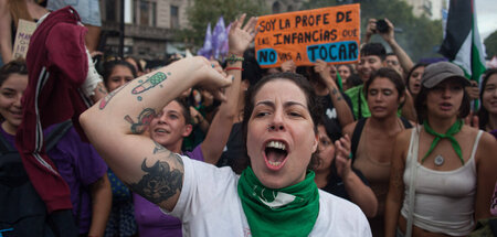 Argentinien: Feministinnen protestieren am Internationalen Fraue...