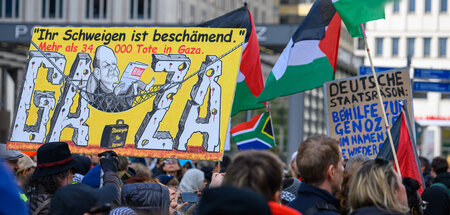 Demonstration für ein Ende deutscher Waffenlieferungen an Israel...