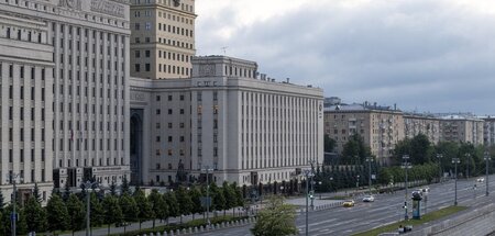 Gebäude des russischen Verteidigungsministeriums in Moskau (24.6...