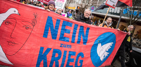 Nicht nur Reden: Gewerkschafter in Stuttgart wollen mehr Aktione...