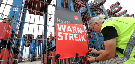 Container bleiben an Bord, nahezu kein Umschlag an den Terminals...