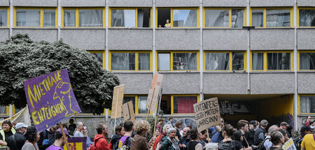 Mietendemo: Tausende Berliner demonstrieren für bezahlbaren Wohn...