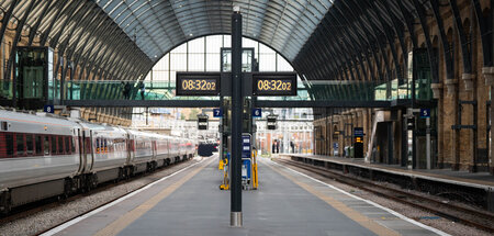 Leere Bahnsteige: Londoner Bahnhof King’s Cross bei Streik im Ok...