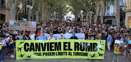 Demo_gegen_Massentou_82834917.jpg