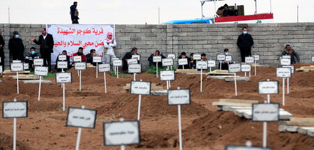 RTRMADP_3_IRAQ-SECURITY-YAZIDI-FUNERAL.JPG