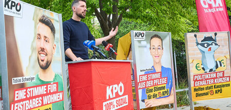 KPÖ-Spitzenkandidat Tobias Schweiger stellt am Dienstag in Wien ...