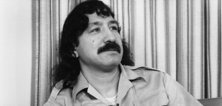 Seit 1977 hinter Gittern: Leonard Peltier im Jahr 1993