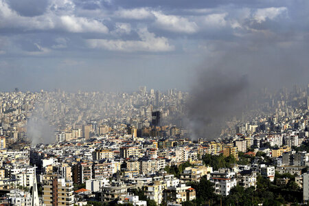 Lebanon_Israel_83659819.jpg