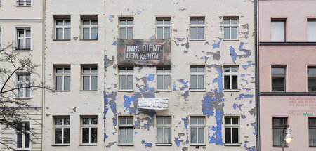 Berliner Mieter protestieren gegen die Vertreibung durch Investo...