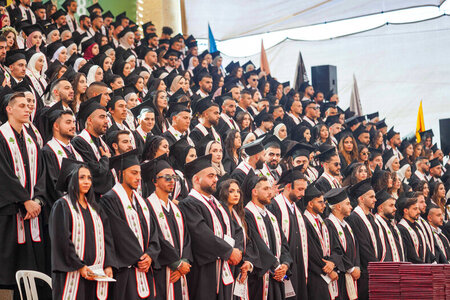 Geschafft: Studenten bei der Abschlussfeier an der Birzeit-Unive...