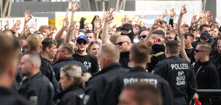 Rechtsextreme_Demo_C_83185767.jpg