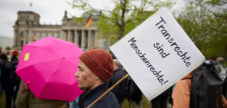 Protest_gegen_Selbst_81673846.jpg