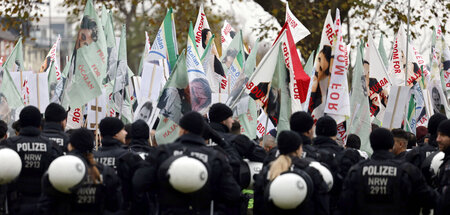 Großdemonstration für die Freilassung von Abdullah Öcalan und ei...