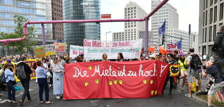 Demonstration_in_Ber_84159989.jpg