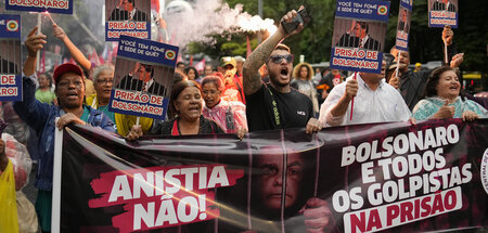 Brazil_Democracy_Pro_84391116.jpg