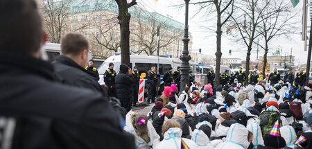 Demonstration_gegen_84422017.jpg