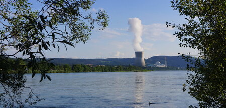 Umweltverantwortung in der Schweiz: Das AKW Gösgen an der Aare