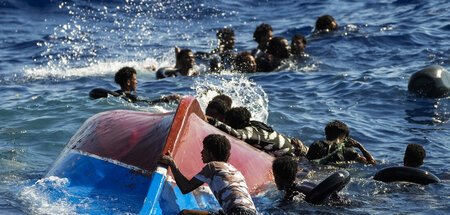 Fluechtlingsboot_im_84568410.jpg