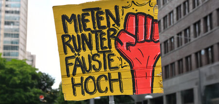 Demonstration_in_Ber_82262197.jpg