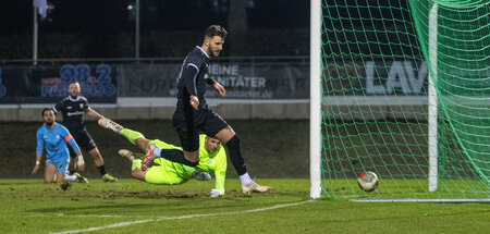 Regionalliga Nordost: Dejan Bozic vom Chemnitzer FC erzielt das ...