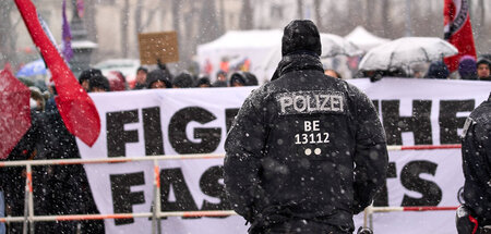 Antifaschisten verhinderten eine Vereinnahmung der Trauerfeier f...