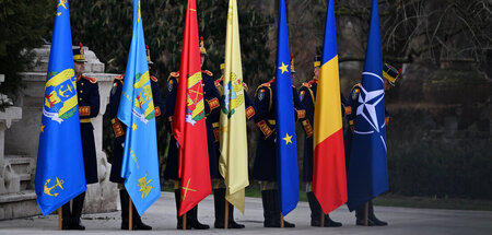 Adieu Klaus Johannis: Verabschiedungszeremonie in Bukarest (12.2...