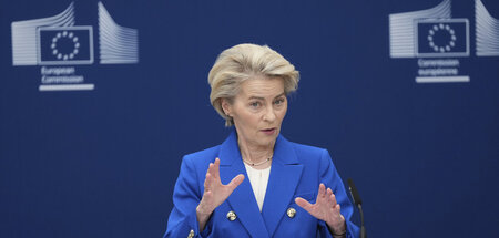 Von_der_Leyen_sprich_85239269.jpg