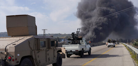 Dschihadisten auf dem Weg nach Latakia (7. März 2025). Seit Donn...