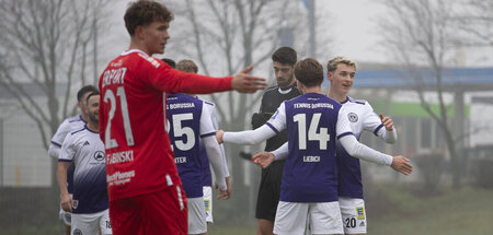 Testspiel in der NOFV-Oberliga Nord zwischen FC Rot-Weiß Erfurt ...