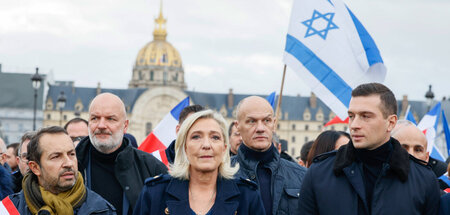 Französische Rechte wie Marine Le Pen und Jordan Bardella (r.) d...