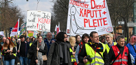 Kaputt und pleite: Beschäftigte im öffentlichen Dienst vor der d...