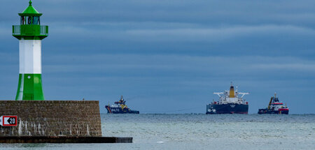 Zuerst »dicht«, dann »drohender Ölaustritt«: Der Tanker »Eventin...