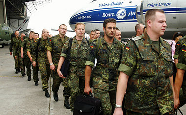 Bewaffnete Schutzmacht? Bundeswehr in Kinshasa, 12. Juli 2006