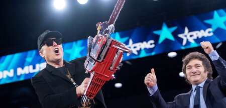 Demonstrieren Volksnähe, um ihr eigenes Elitenprojekt durchzubri... Demonstrieren Volksnähe, um ihr eigenes Elitenprojekt durchzubri...