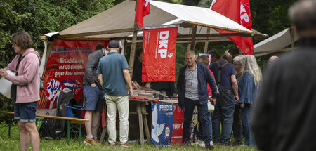 Seit jeher gegen »Wirtschaftskrieg und US-Blockade«: DKP-Infozel... Seit jeher gegen »Wirtschaftskrieg und US-Blockade«: DKP-Infozel...