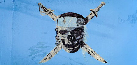 Der gute alte Totenkopf kann jetzt auch Fußball spielen: Vereins... Der gute alte Totenkopf kann jetzt auch Fußball spielen: Vereins...