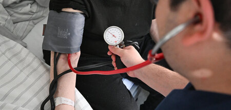 Alltag in ambulanter und stationärer Pflege: Fürsorge und Einfüh... Alltag in ambulanter und stationärer Pflege: Fürsorge und Einfüh...