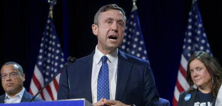 Kann die Zebras trampeln hören: Ken Martin Kann die Zebras trampeln hören: Ken Martin