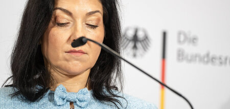 Nein, das ist kein Hitlerbärtchen Nein, das ist kein Hitlerbärtchen