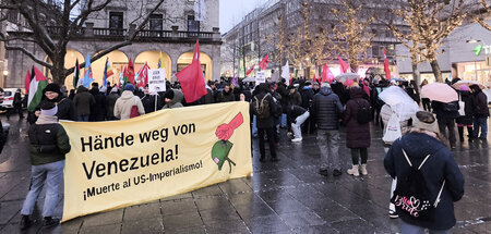 Protest gegen den US-Angriff auf Venezuela am Sonnabend in Stutt... Protest gegen den US-Angriff auf Venezuela am Sonnabend in Stutt...