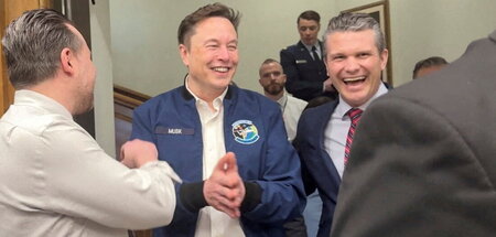 Aggressiver Einsatz von Grok alias »Mecha-Hitler« – das bevorzug... Aggressiver Einsatz von Grok alias »Mecha-Hitler« – das bevorzug...