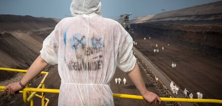 Die Bewegung im Blick: Eine Aktion der Klimaschutzaktivisten von... Die Bewegung im Blick: Eine Aktion der Klimaschutzaktivisten von...