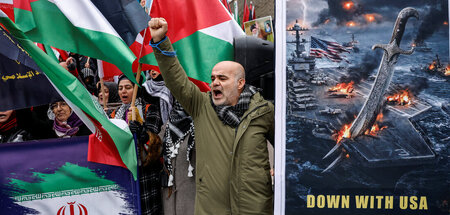 »Nieder mit den USA«: Protest vor dem US-Konsulat in Istanbul (1... »Nieder mit den USA«: Protest vor dem US-Konsulat in Istanbul (1...