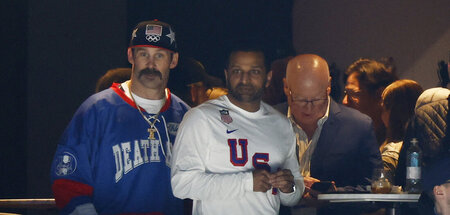 Lässt gleich die Korken knallen: FBI-Chef Kashyap »Kash« Patel b... Lässt gleich die Korken knallen: FBI-Chef Kashyap »Kash« Patel b...