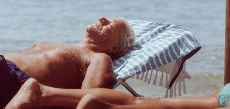 Hier wird noch von einer klassen-, ergo vermieterlosen, Gesellsc... Hier wird noch von einer klassen-, ergo vermieterlosen, Gesellsc...