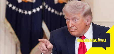 Kurvenreiche Rede, gerader Finger: Donald Trump nach seiner Rede... Kurvenreiche Rede, gerader Finger: Donald Trump nach seiner Rede...