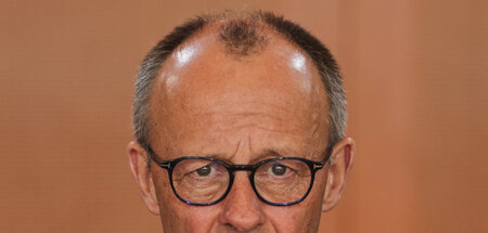 Besorgt ob der Eierknappheit in der BRD: Friedrich Merz Besorgt ob der Eierknappheit in der BRD: Friedrich Merz